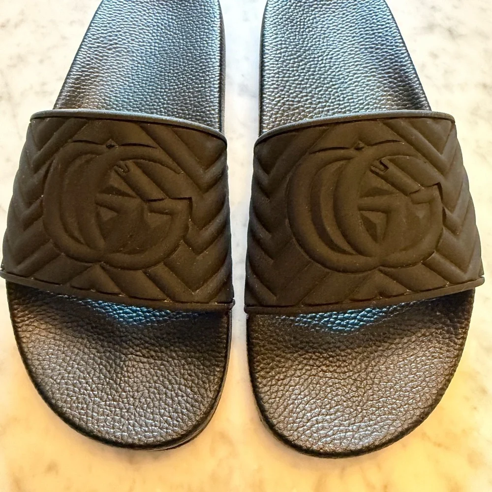 Gucci GG Matelasse Quilted Slides Sandal Rubber Black  Mens 8.5/9 or Women’s 11